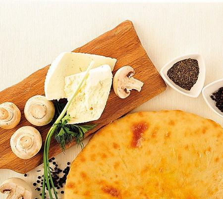 Картинка Осетинский пирог с картофелем, грибами и сыром